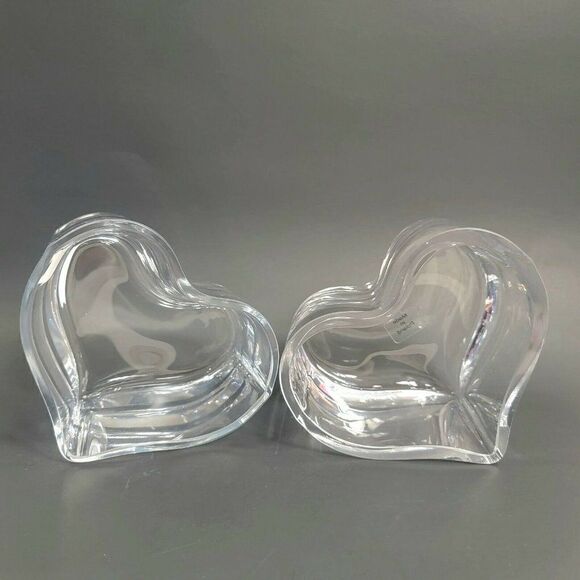 2 Vintage  Heart Shape Glass Candy Valentines Dish - Made in Poland 3" x 5.5" - Picture 8 of 12